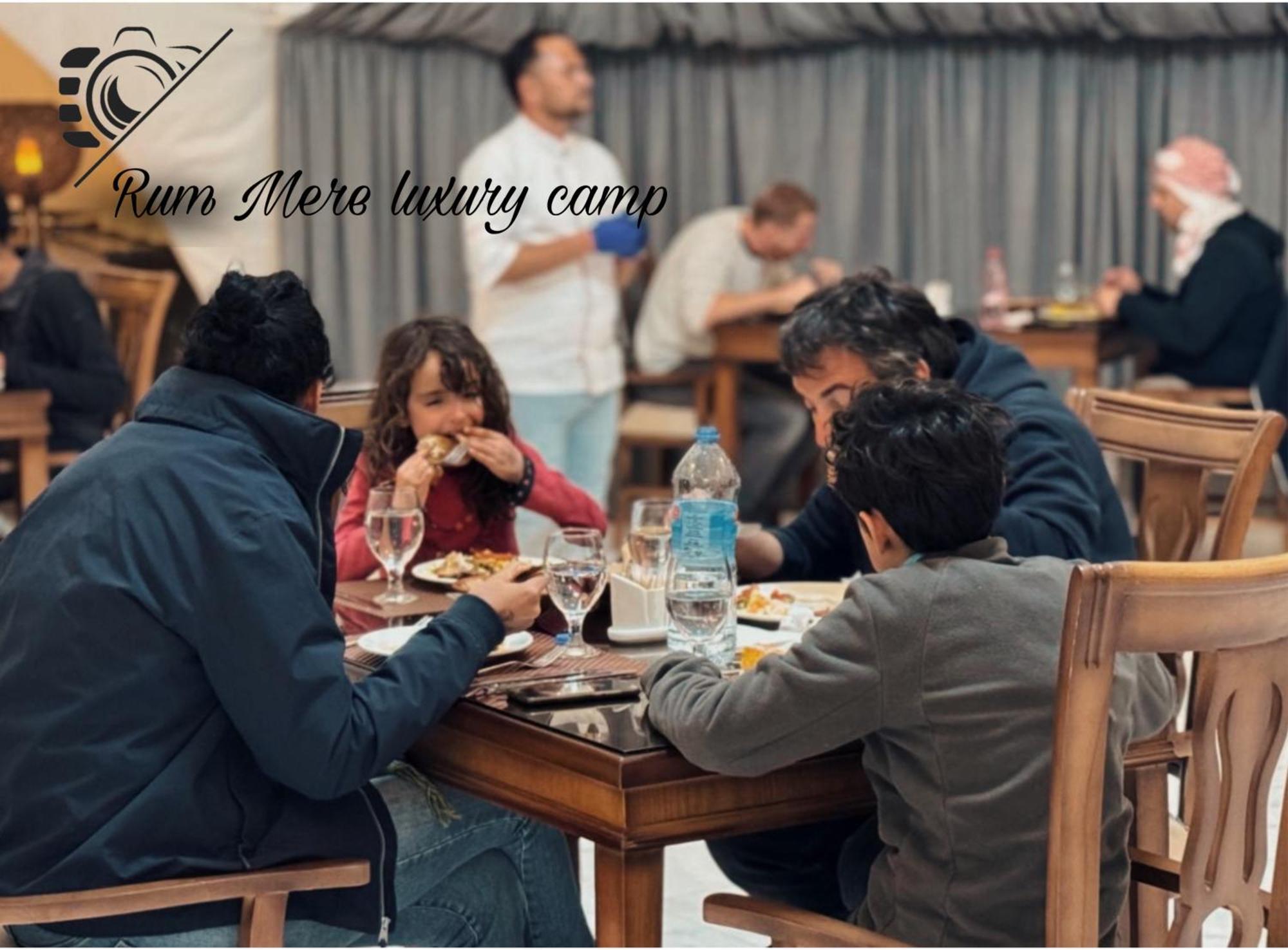 Rum Mere Luxury Camp Wadi Rum Bagian luar foto