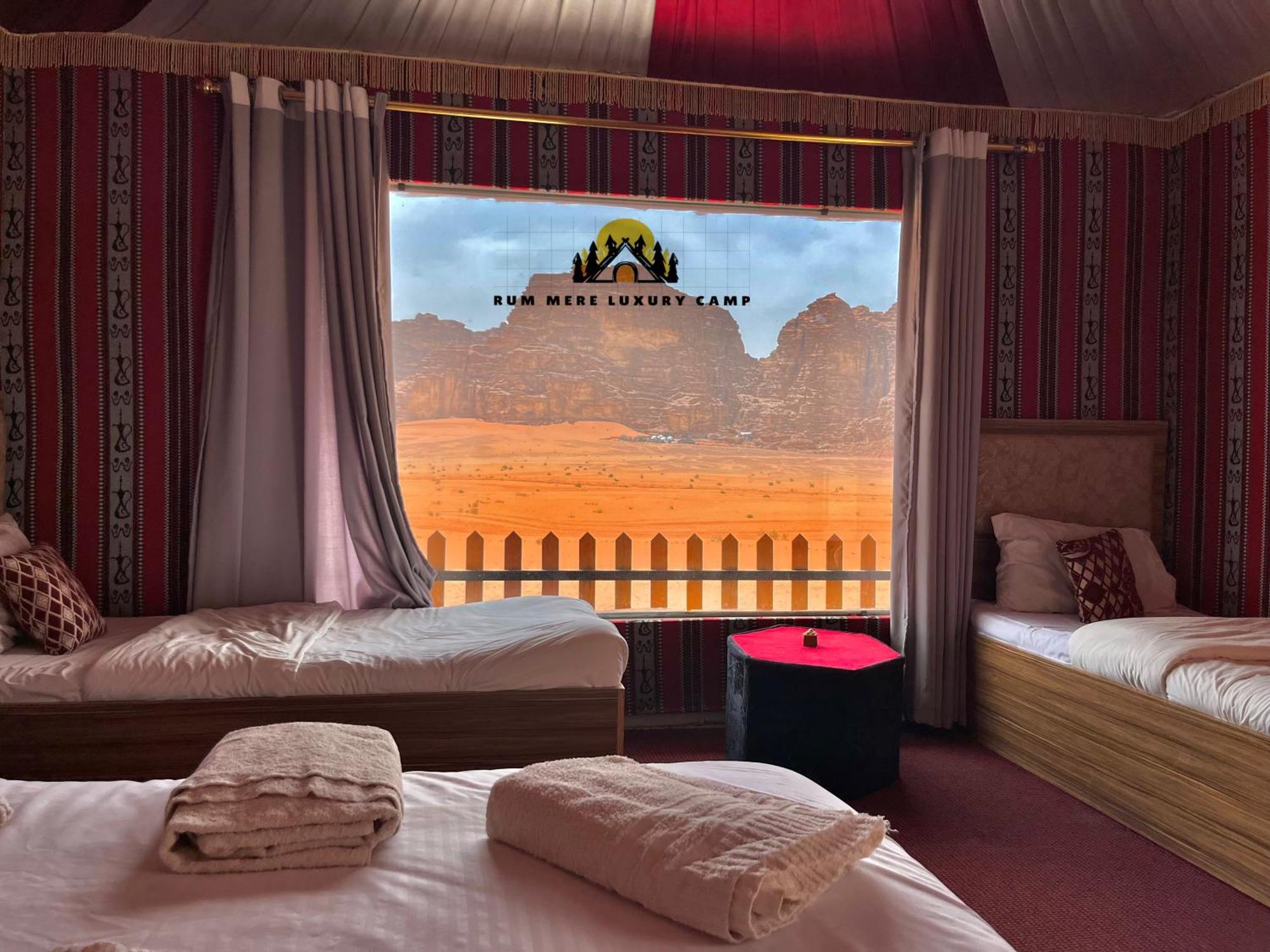 Rum Mere Luxury Camp Wadi Rum Bagian luar foto